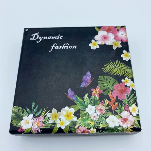 NEW Dynamic Fashion Red Checker Cube Faux Pearl Pompom Gold Tone Hoop Earrings - Picture 7 of 7